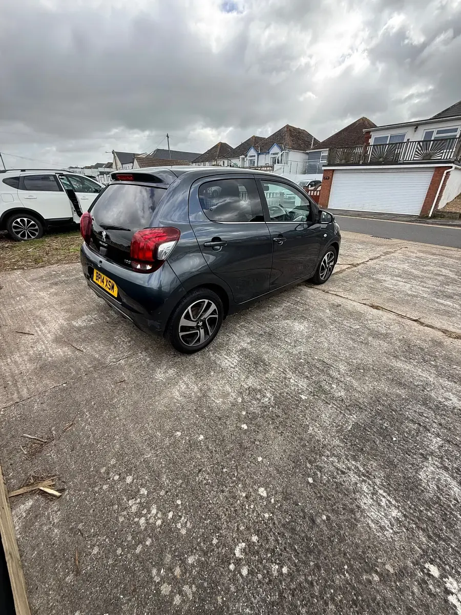 Begagnad Peugeot 108 Allure 82 HK (60 kW) 2014 Grå Halvkombi
