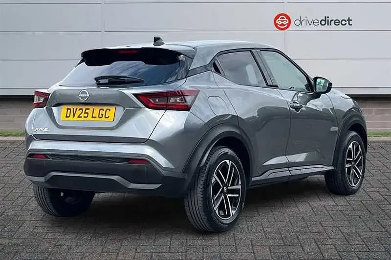 Used Nissan Juke N-Connecta 114 HP (83 kW) 2025 Grey SUV