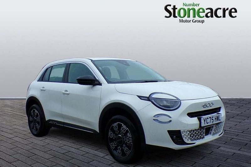 White New 2025 Fiat 600 SUV | £18,895 - Image 1/1