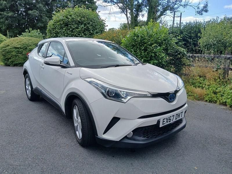 White Used 2017 Toyota C-HR SUV | £12,750 (Good price) - Image 1/4