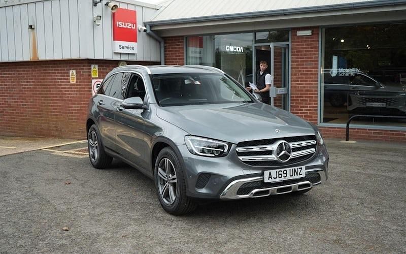 Used 2020 Mercedes 220 Estate | £20,195 (Super price) - Image 1/4