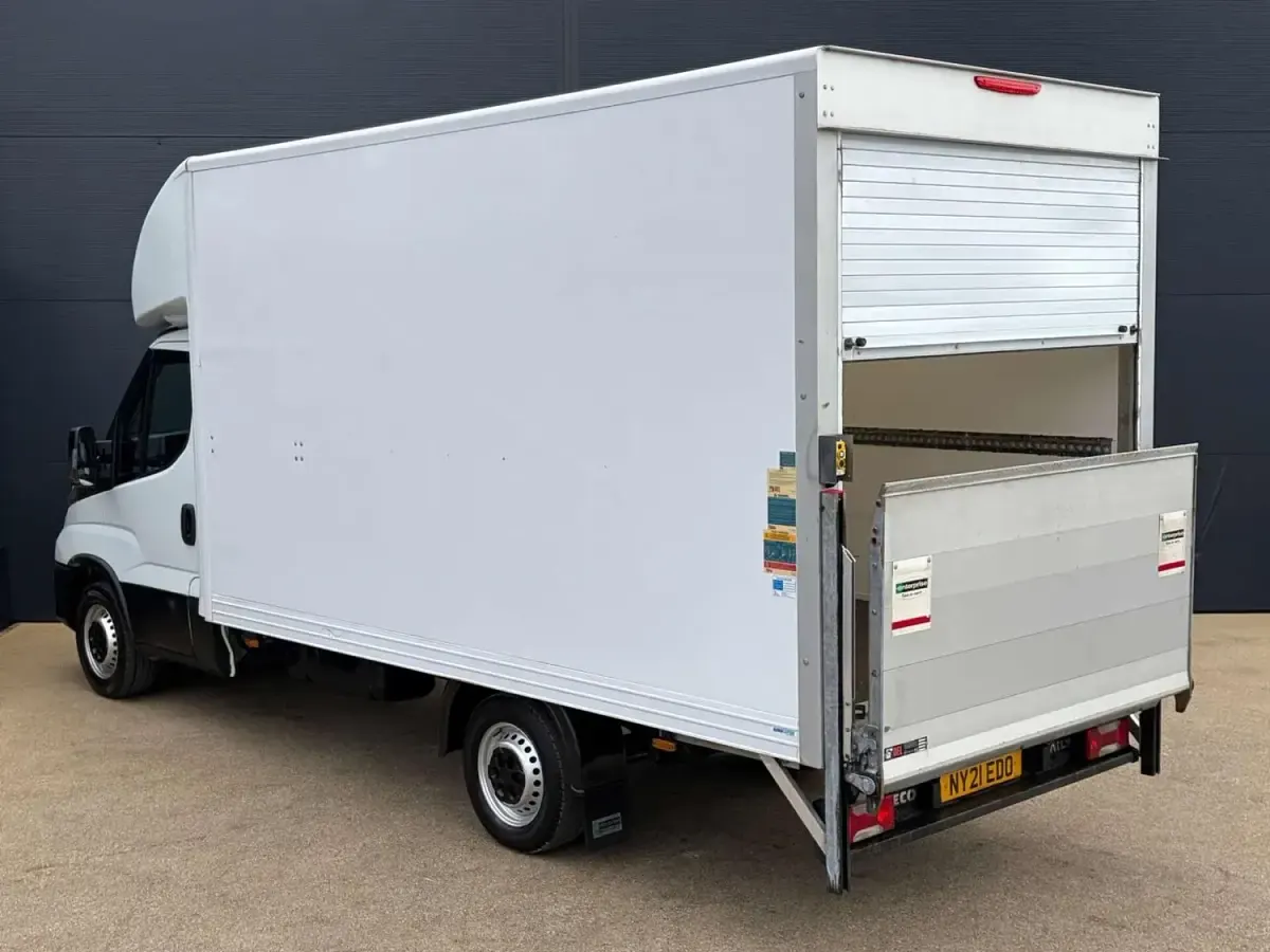 Begagnad Iveco Daily 2021 Vit Cab