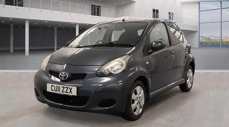 Grey Used 2011 Toyota Aygo Hatchback | £3,995 (Fair price) - Image 1/4