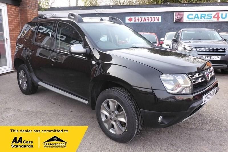 Used Dacia Duster Lauréate 110 HP (80 kW) 2017 Black SUV