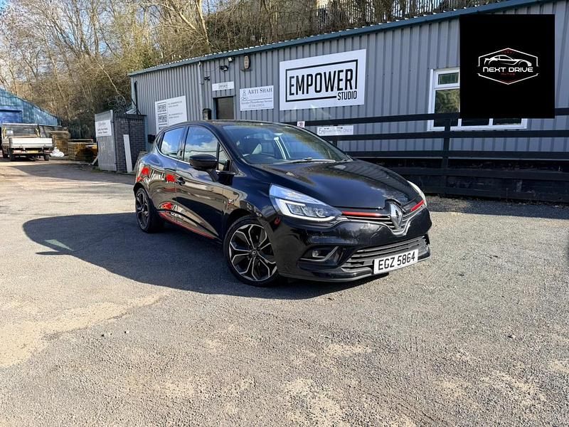 Used Renault Clio IV Dynamique 90 HP (66 kW) 2017 Black Hatchback