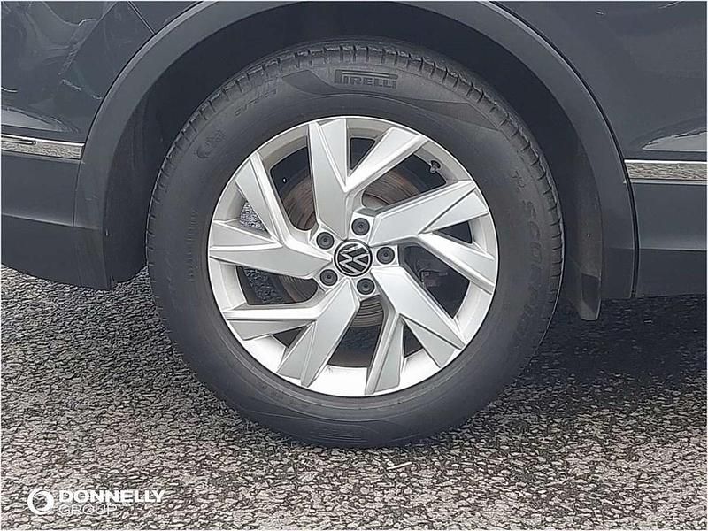 Used VW Tiguan Life 150 HP (110 kW) 2022 Grey SUV