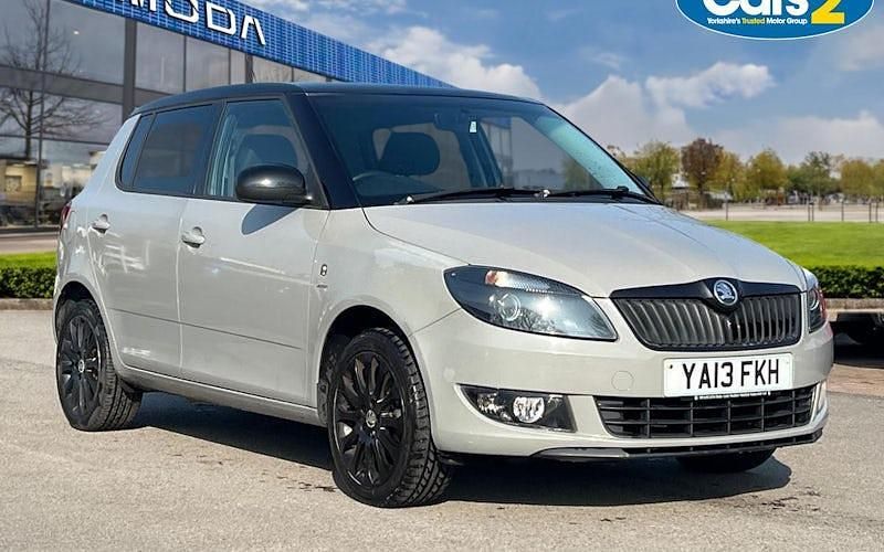 Used Skoda Fabia 69 HP (50 kW) 2013 Grey Hatchback