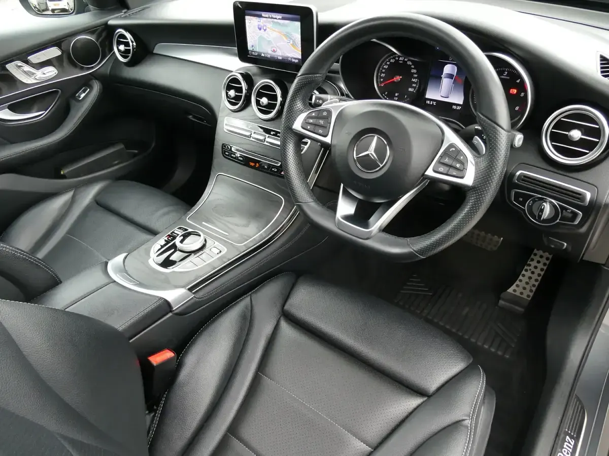 Used Mercedes GLC220 AMG Line Premium 170 HP (125 kW) 2018 Grey SUV