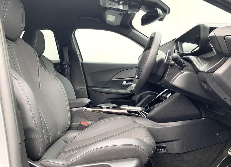 Begagnad Peugeot 2008 GTi 143 HK (105 kW) 2025 Grå SUV