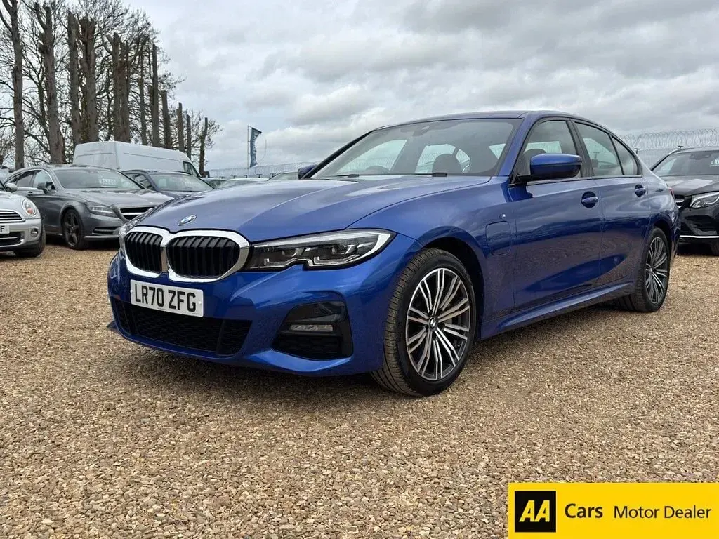 Used BMW 330e M Sport 292 HP (214 kW) 2020 Blue Sedan