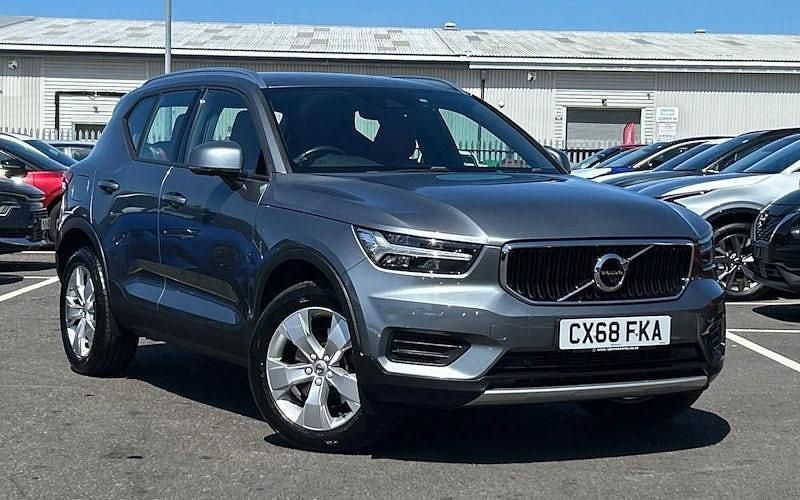 Used 2020 Volvo XC40 Momentum SUV | £18,794 (Good price) - Image 1/4