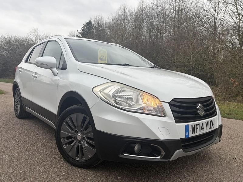 Used Suzuki SX4 S-Cross SZ4 120 HP (88 kW) 2014 White Hatchback