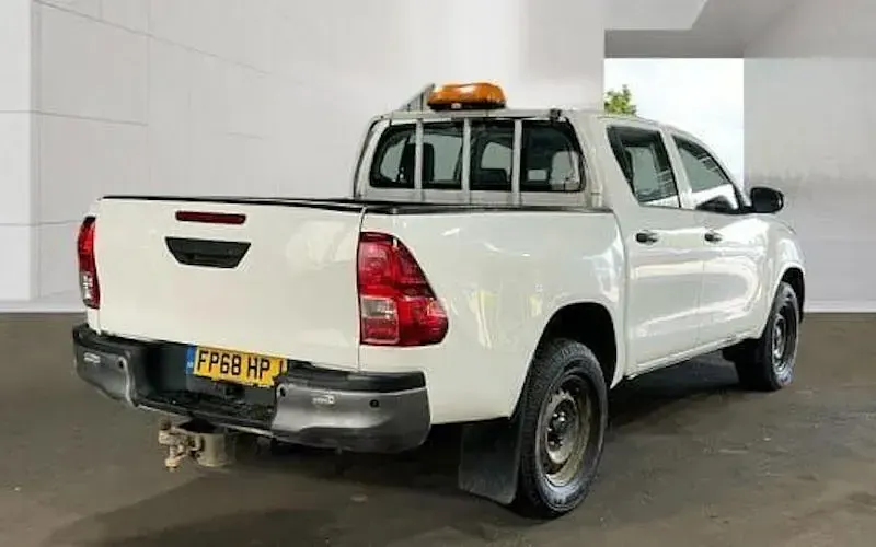 Used Toyota HiLux Active 150 HP (110 kW) 2020 Pickup