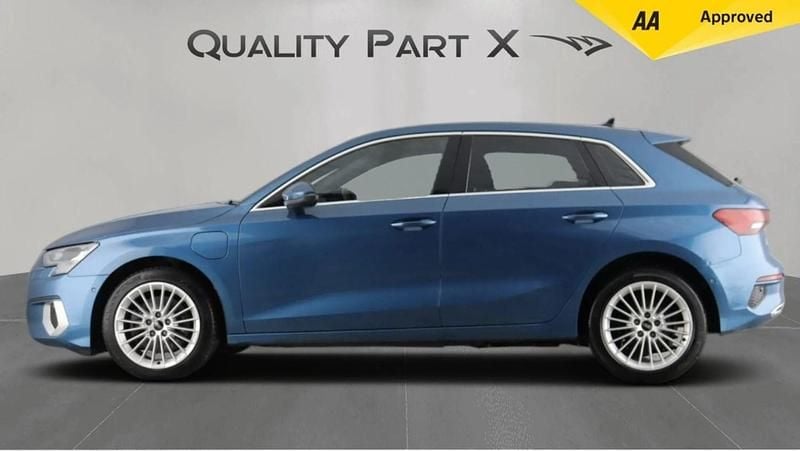 Used Audi A3 Sportback e-tron Sport 204 HP (150 kW) 2021 Blue Hatchback