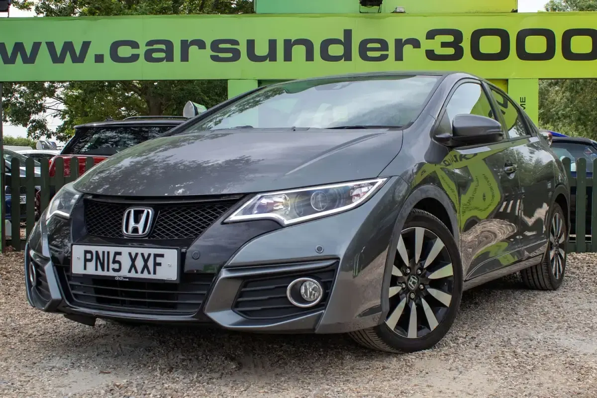 Used Honda Civic SE Plus 100 HP (73 kW) 2015 Grey Hatchback