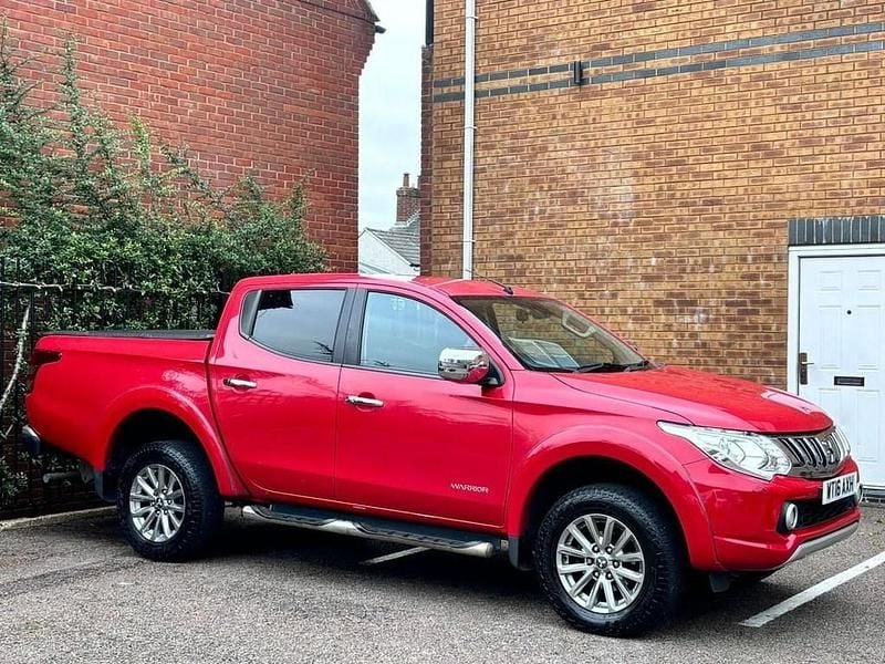 Used Mitsubishi L200 Warrior 178 HP (130 kW) 2016 Red Pickup