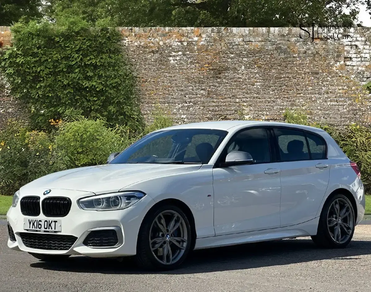 Usado BMW M135 Advantage 2016 Blanco Utilitario