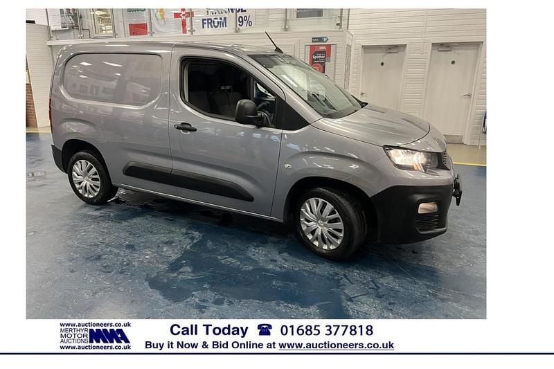 Grey Used 2019 Peugeot Partner MPV | £7,010 (Fair price) - Image 1/4
