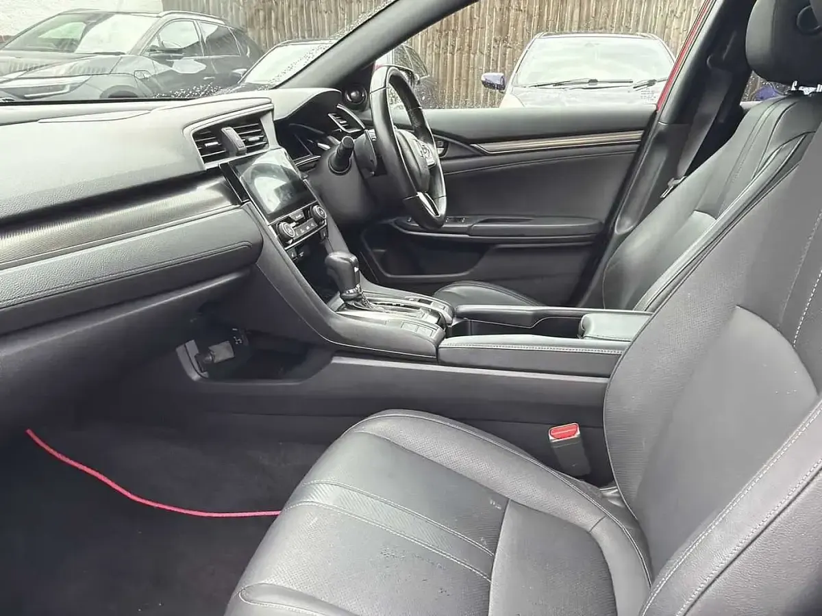Used Honda Civic Prestige 182 HP (133 kW) 2018 Red