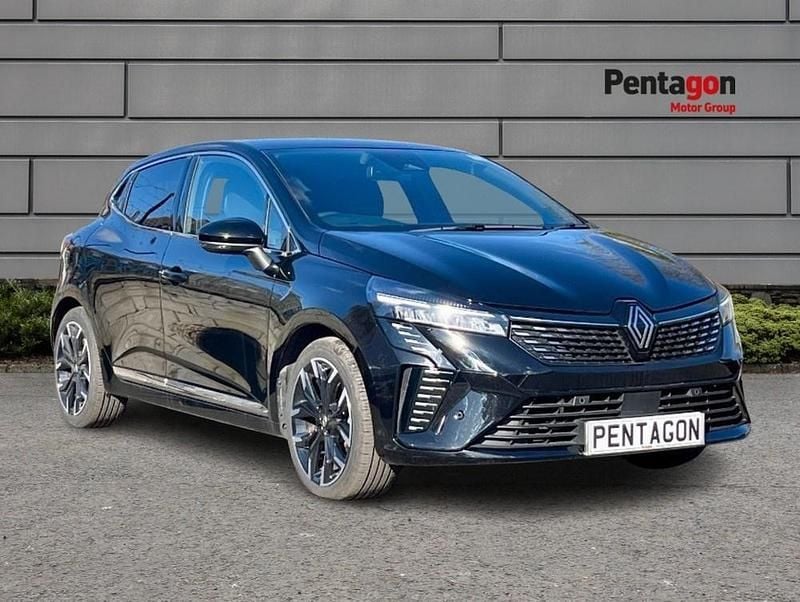 Diamond black Used 2024 Renault Clio V Techno Hatchback | £18,450 (Fair price) - Image 1/4