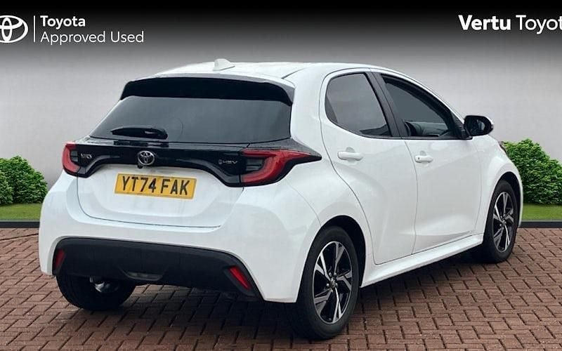 Used Toyota Yaris Hybrid Design 116 HP (85 kW) 2026 Hatchback