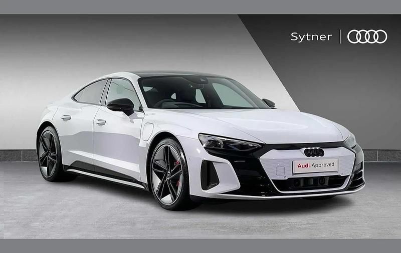 Used Audi e-tron GT quattro Comfort 475 kW (646 HP) 2024 Grey Sedan