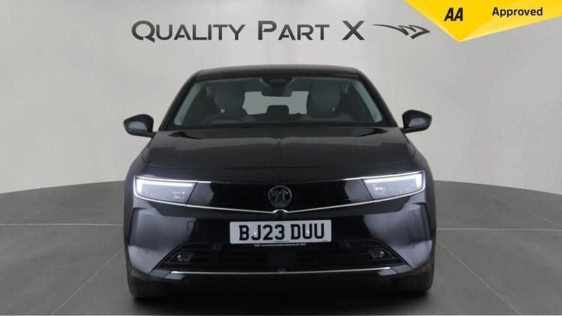 Used Vauxhall Astra Design Edition 110 HP (80 kW) 2023 Black Hatchback