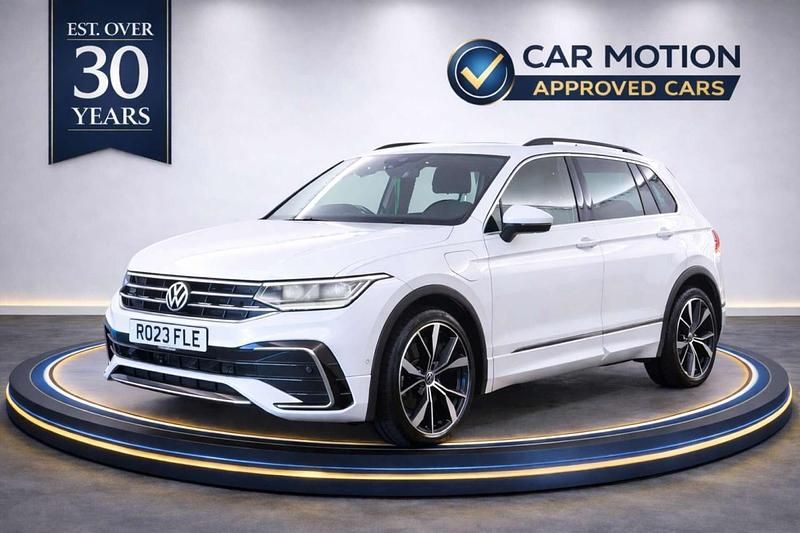 Used VW Tiguan R-line 245 HP (180 kW) 2023 White SUV