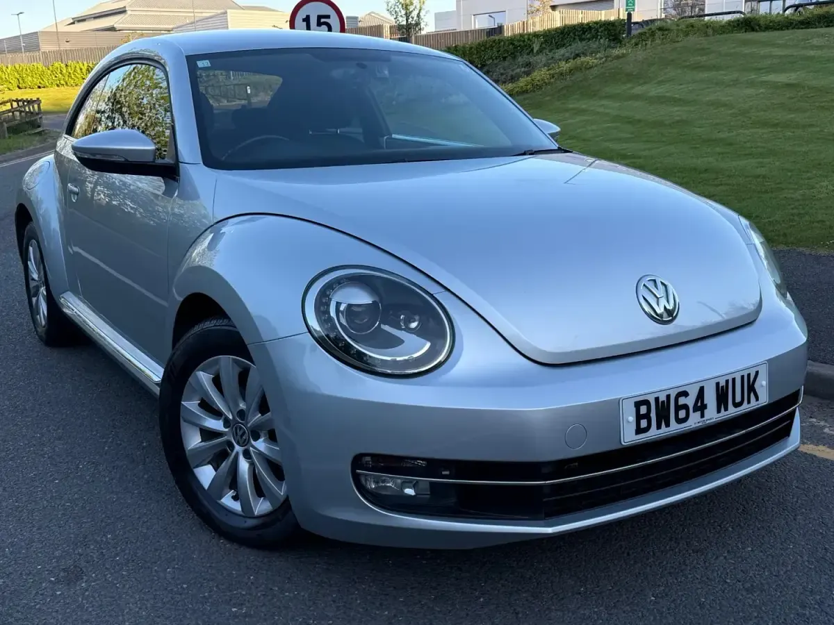 Używany VW Beetle 105 KM (77 kW) 2014 Srebrny Hatchback