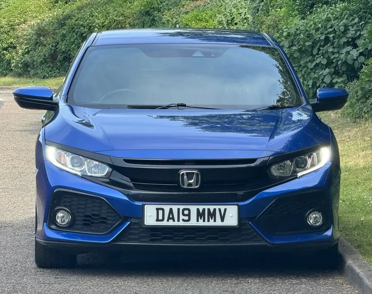 Used Honda Civic SR 126 HP (92 kW) 2019 Blue Hatchback