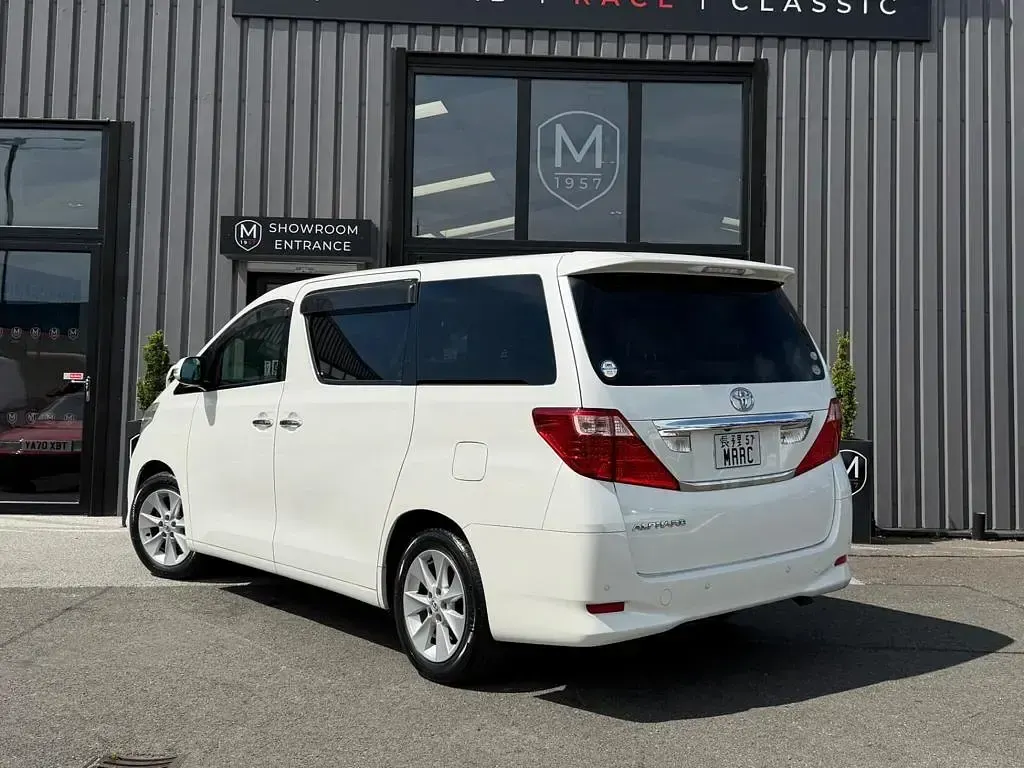 Used Toyota Alphard 2009 MPV