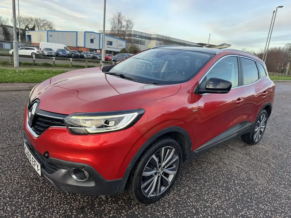 Used Renault Kadjar Signature 110 HP (80 kW) 2016 Red SUV