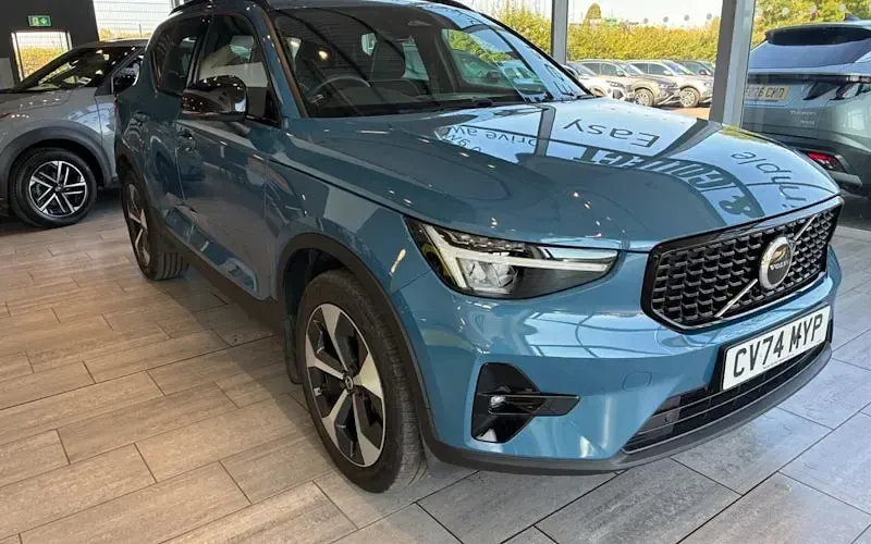 Used Volvo XC40 Plus 163 HP (119 kW) 2026 SUV