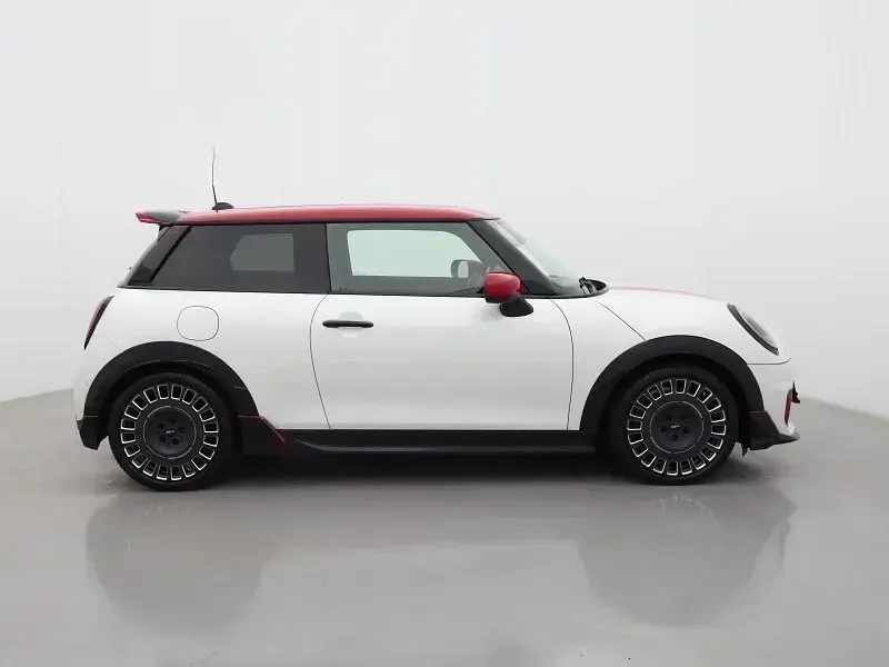 Used Mini John Cooper Works Hatch 228 HP (167 kW) 2025 White Hatchback