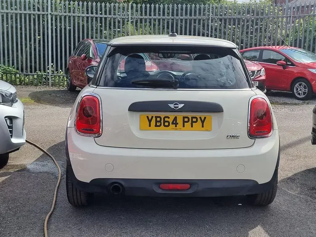 Used Mini ONE Hatch 2014 White Hatchback
