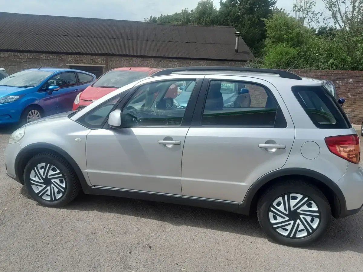 Used Suzuki SX4 GL 2008 Silver Hatchback
