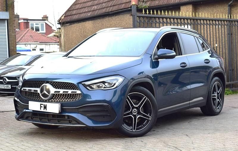 Used Mercedes GLA180 Executive 2022 Blue SUV