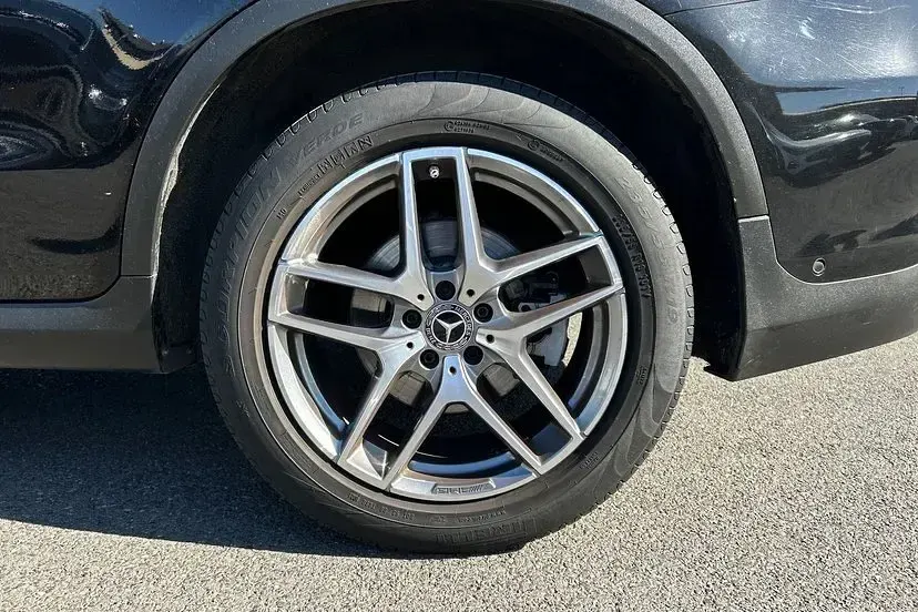 Used Mercedes GLC220 AMG line 170 HP (125 kW) 2019 Black SUV