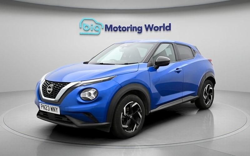 Used Nissan Juke N-Connecta 114 HP (83 kW) 2023 Blue SUV