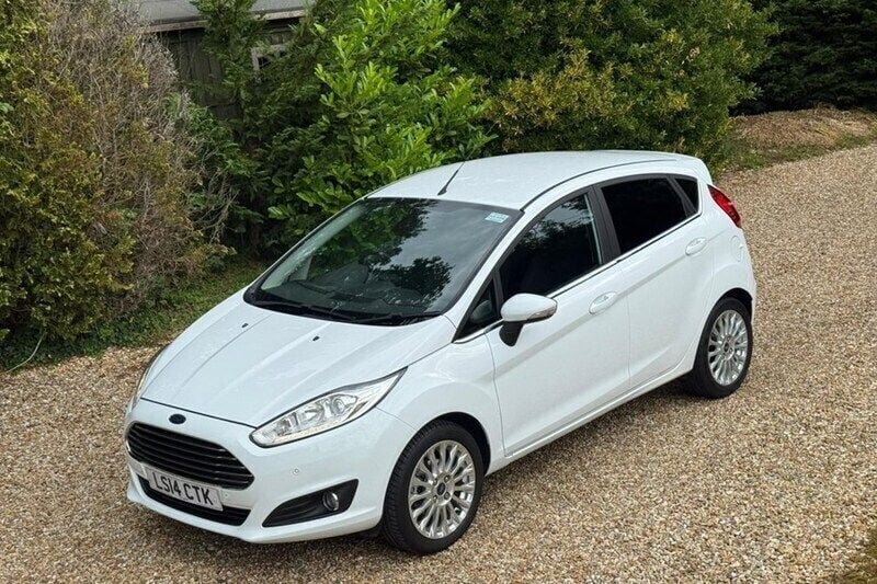 White Used 2014 Ford Fiesta Titanium Hatchback | £7,490 (Fair price) - Image 1/1