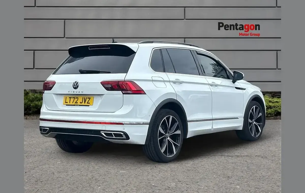 Used VW Tiguan R-line 150 HP (110 kW) 2022 White SUV