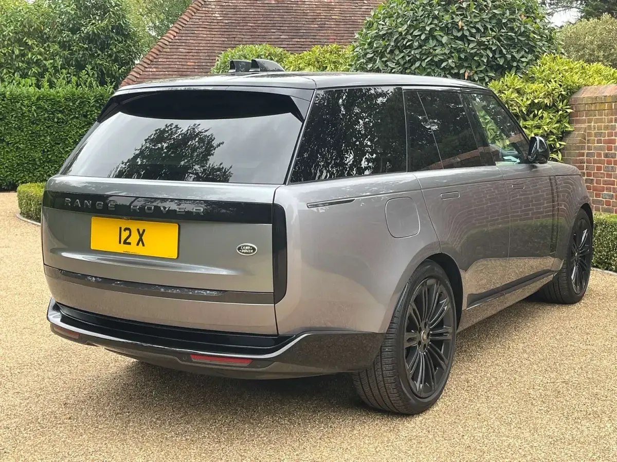 Used Land Rover Range Rover Vogue 345 HP (253 kW) 2022 Grey SUV