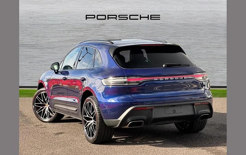 Used Porsche Macan 265 HP (194 kW) 2026 Blue SUV