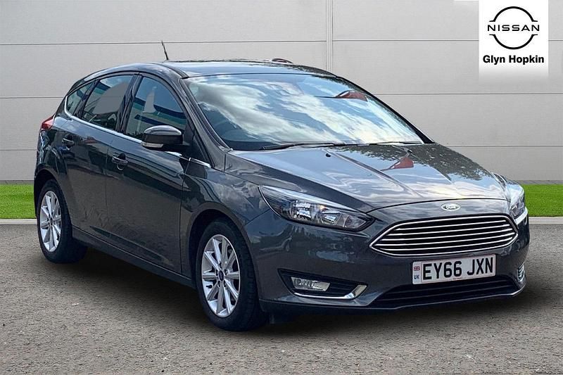 Grey Used 2016 Ford Focus Titanium Hatchback | £7,109 (Good price) - Image 1/4