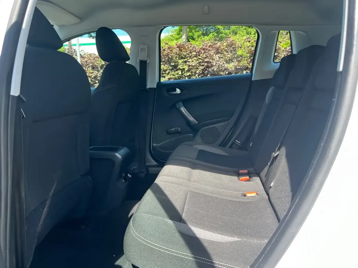 Used Peugeot 2008 Active 2017 White SUV