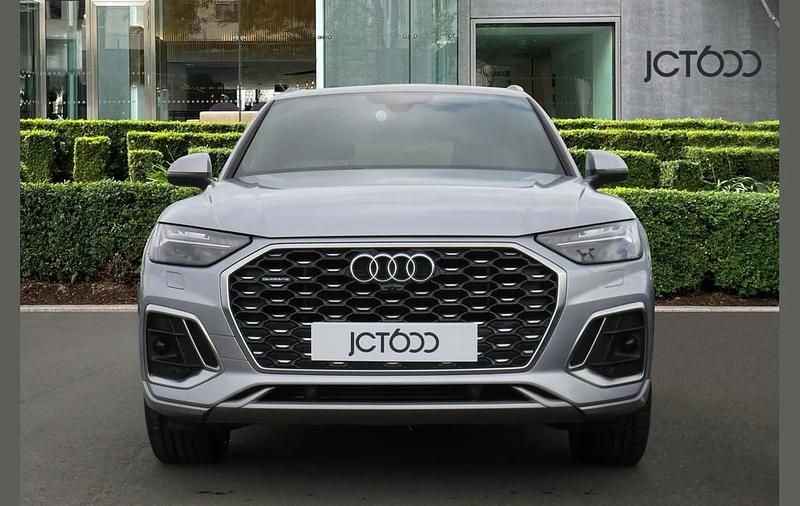 Usado Audi Q5 Sportback S-Line 295 CV (216 kW) 2022 Plateado SUV