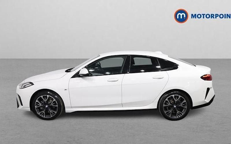 Second-hand BMW 220 M Sport 170 CP (125 kW) 2025 Alb Coupe