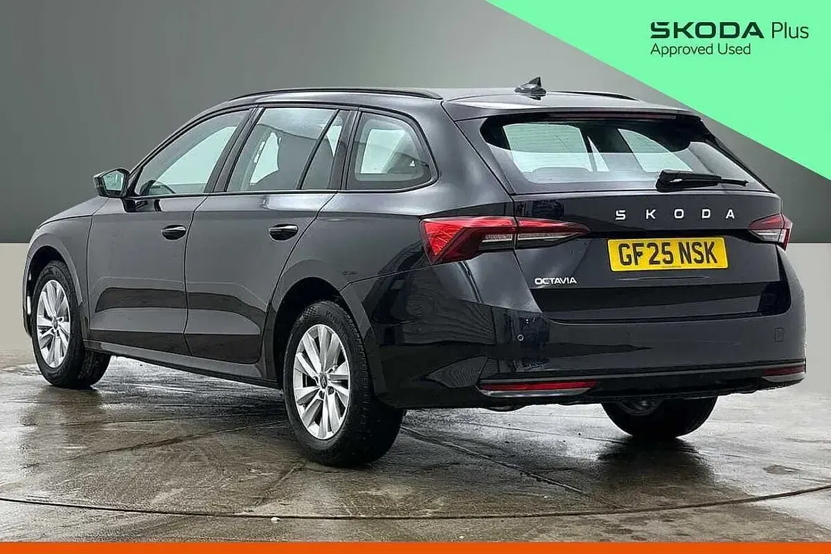 Used Skoda Octavia SE Technology 110 HP (80 kW) 2025 Black magic pearl effect Estate