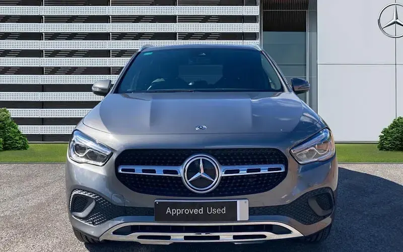 Used Mercedes GLA200 Executive 163 HP (119 kW) 2022 SUV