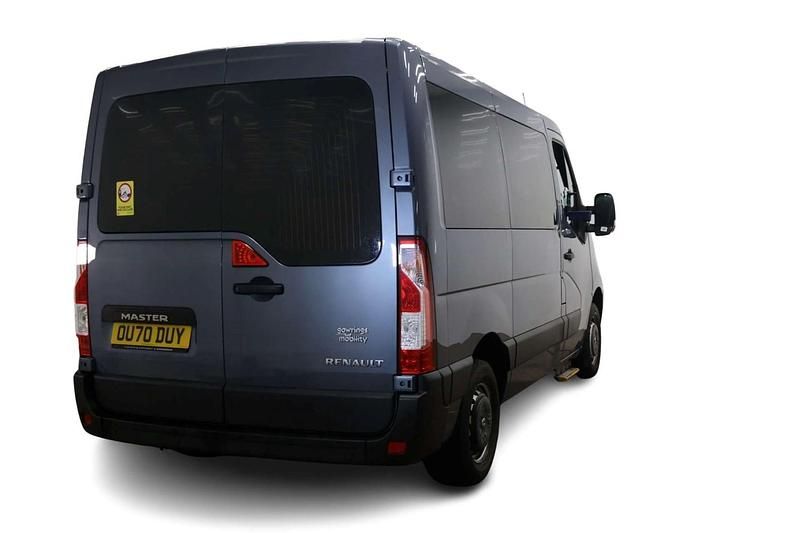 Used Renault Master 2020 Blue MPV